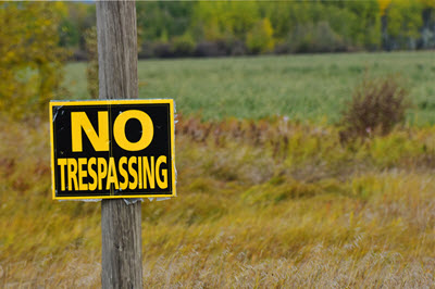 No trespassing signs
